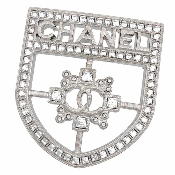 CHANEL CC Logo Rhinestone Emblem Brooch Silver Tone Pin B20V Auth - Picture 1 of 7